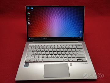 Computer Asus VivoBook i7 8GB SSD 128GB 13.3" HD