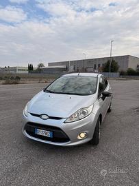 Ford Fiesta 1.2 titanium Neopatentati