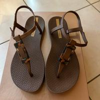 Sandalo infradito Ipanema 35/36 color cioccolato