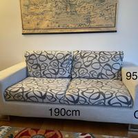 Divano 2 posti con pouf