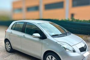 Toyota Yaris 2007, Affidabile e Pronta all'Uso