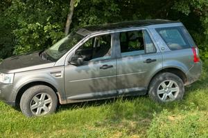 Land rover freelender 2 meccanica perfetta