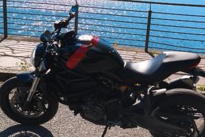 Ducati Monster 821