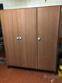 Armadi a tre e quattro ante