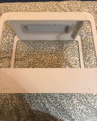 Serra indoor luce led