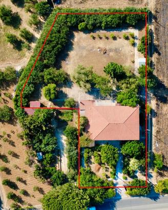 Villa a Partinico, Via Montelepre