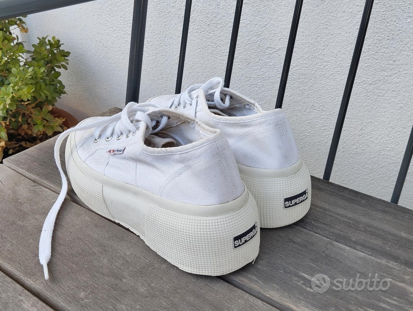 Superga 2024 bianche fiori