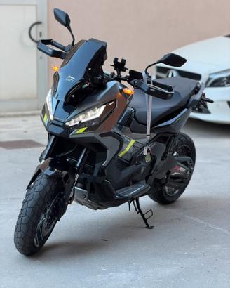 HONDA X-ADV 750