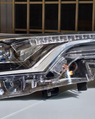 Coppia Fari Toyota CHR Full LED 16-19 Originali