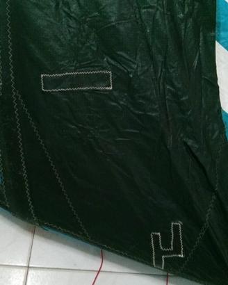 Kite 15 metri swell + barra. piccole riparazioni.