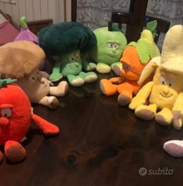 Collezione 11 pupazzi frutta e verdura nuovi
