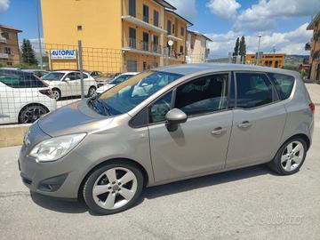 Opel Meriva 1.3 CDTI ecoFLEX Cosmo