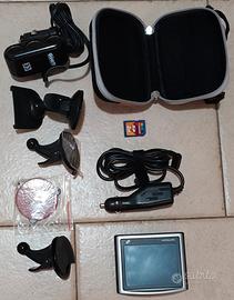 Kit Navigatore TomTom ONE + Accessori Auto