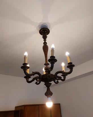 Lampadario Antico in Legno Scolpito