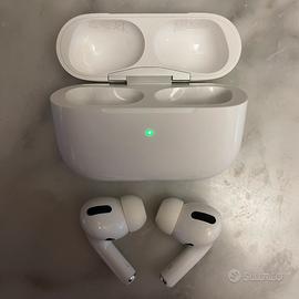 Airpods Pro 1ª generazione + custodie