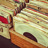 Ritiro dischi in disuso (CD, vinili, cassette.)