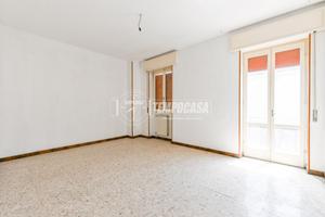 Tre locali con terrazzo cantina e box!