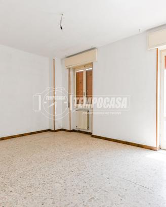 Tre locali con terrazzo cantina e box!
