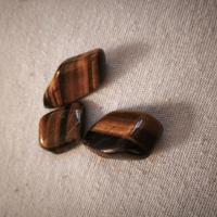 tre Pietre vere occhio di tigre