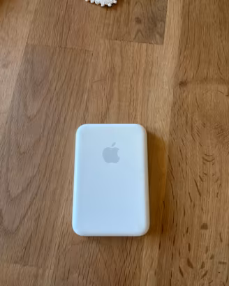 Apple MagSafe Battery Pack