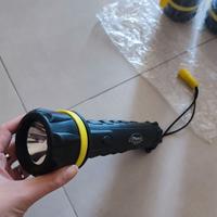 Torcia a led in gomma grande portatile 