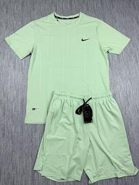 Competo sportivo Nike - taglia M