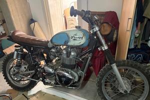 triumph boneville cafe racer