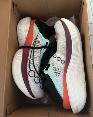 Scarpe da corsa saucony elite 2 misura 42,5