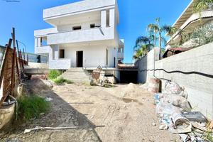 Villa di ampie metrature con cantinato