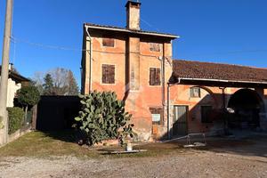 CASA SEMINDIPENDENTE A CASTELFRANCO VENETO