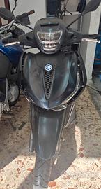 beverly 300s 2021 incidentato 