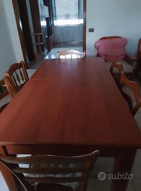 TAVOLO E SEDIE