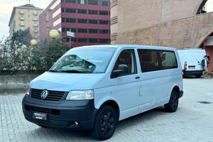 Volkswagen Transporter 2.5 TDI/174CV PC Kombi