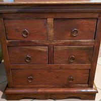 Mobiletto in palissandro con cassetti