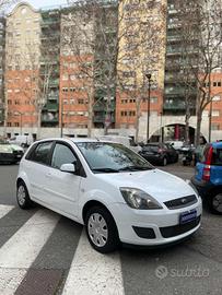 FORD Fiesta 1.2 16V 5p. Clever KM 60.000!!!