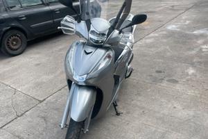 Honda sh300