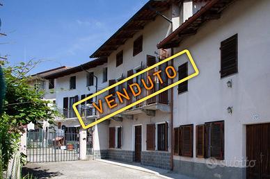 Villa di 165 m² con 5 locali a Castagneto Po