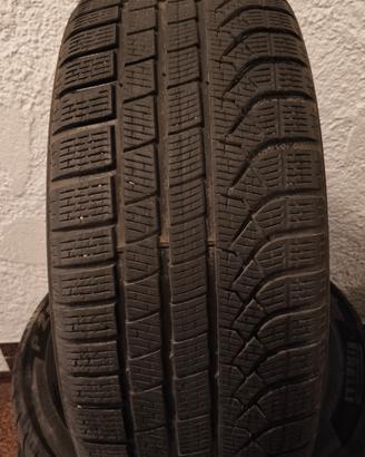 2 gomme seminuove  Pirelli Pzero 245/45/19