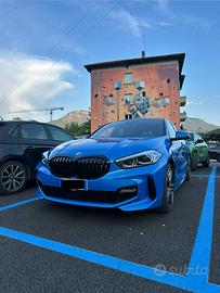 🚘 BMW Serie 1 118i M Sport – 2022 – Misano Blue 🔵