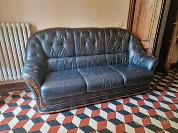 divano nero in pelle