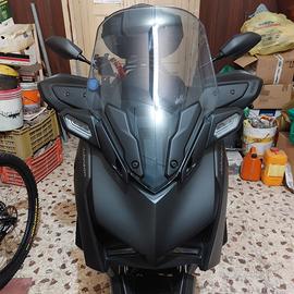 Yamaha X Max 300