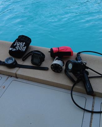 set di equipaggiamento da sub