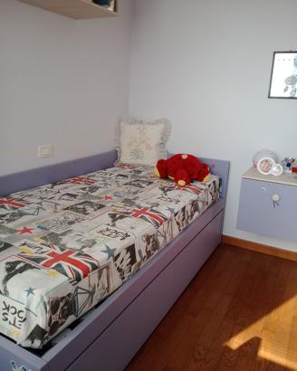 Letto singolo + comodini e scrivania