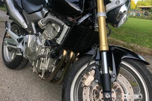 HONDA CBF 600 con 6,040 KM