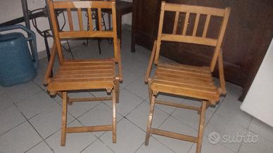 coppia di sedie in legno