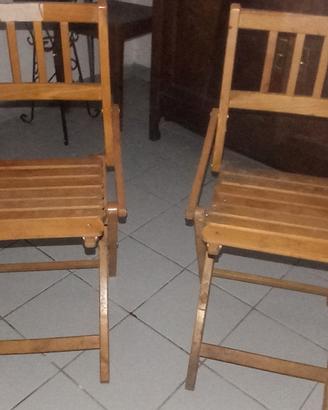coppia di sedie in legno