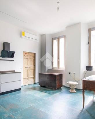 2 LOCALI A PORTO SAN GIORGIO