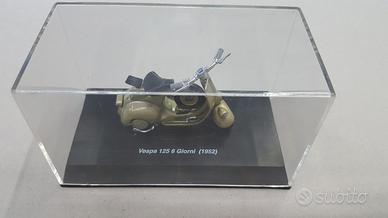 Modellino Piaggio Vespa 125 6 Giorni 1952