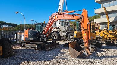 escavatore hitachi zx85