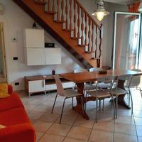 Ampio con 4 camere da letto, clima. PINARELLA